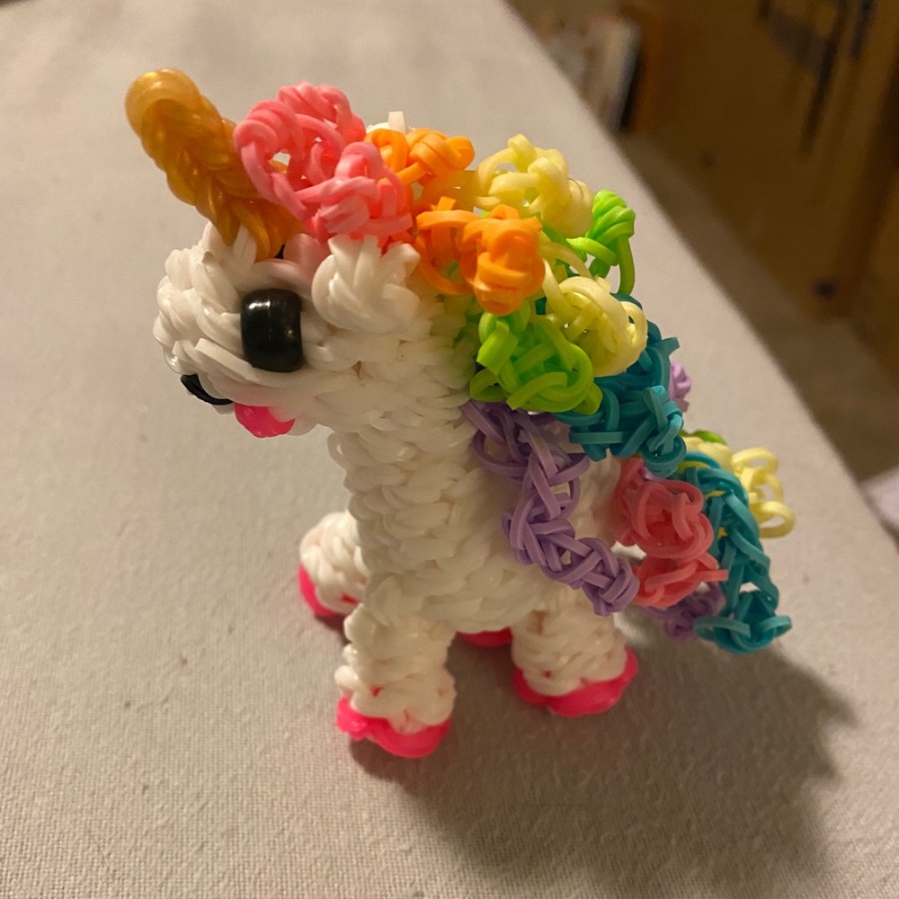 Rainbow Loom Crochet Handmade 3-D Unicorn - Picture 2 of 6